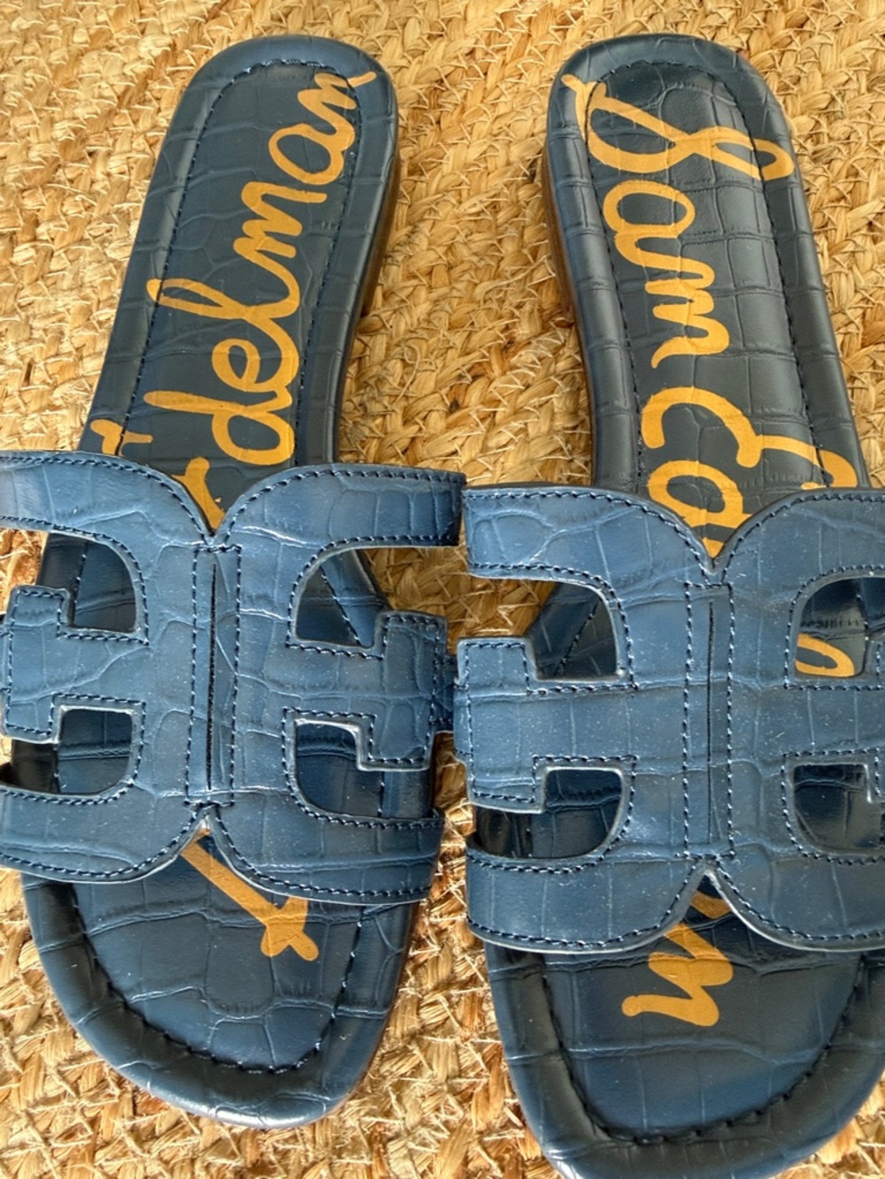 Sam Edelman Croc-Embossed Navy Slide Bay Sandals with Cutout Straps 8 1/2 - Picture 2 of 5